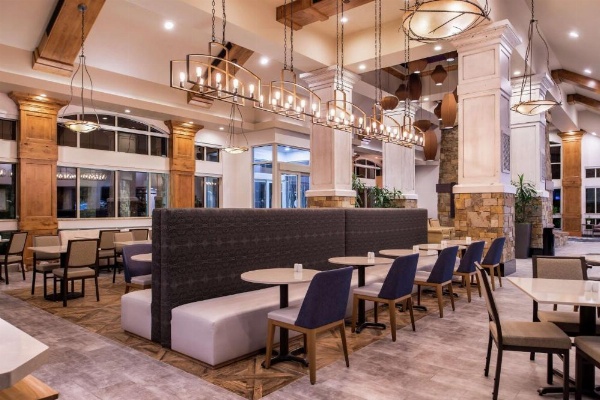 Hilton Garden Inn Bend image 14
