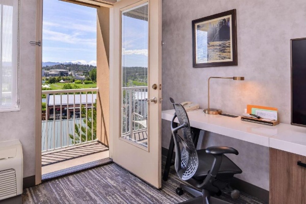 Hilton Garden Inn Bend image 24